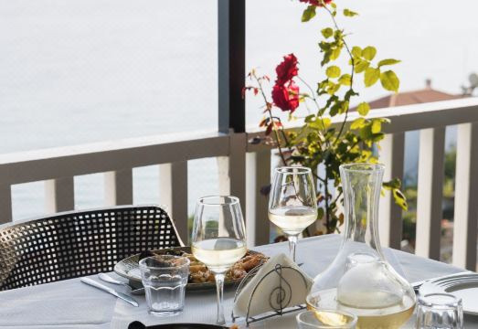 Qeparo Napolon Complex Hotel Overview