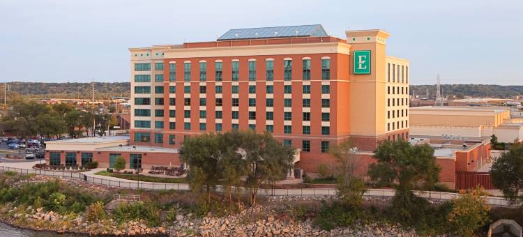 东皮奥里亚滨河希尔顿安泊酒店(Embassy Suites by Hilton East Peoria Riverfront Hotel & Conference Center)图片