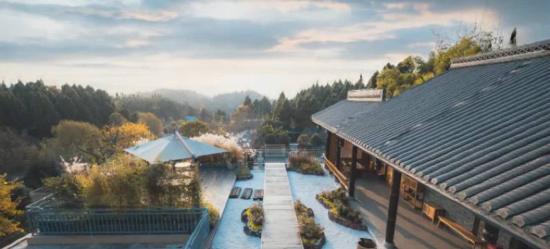 西蜀运晨酒店(稻城亚丁景区店)图片