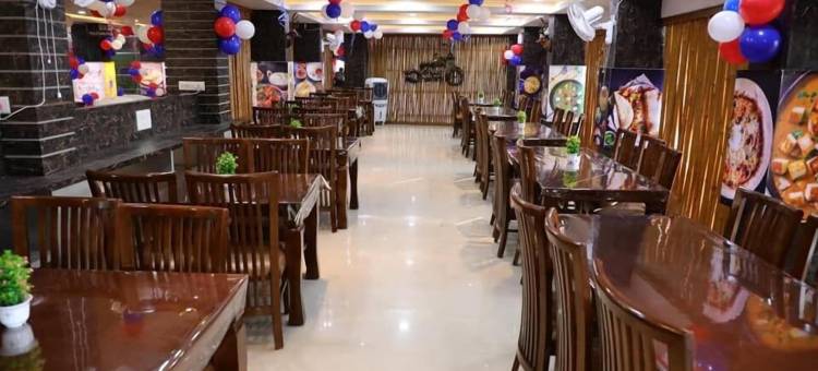 CENTER POINT宾馆(Hotel Center Point Guest House)图片