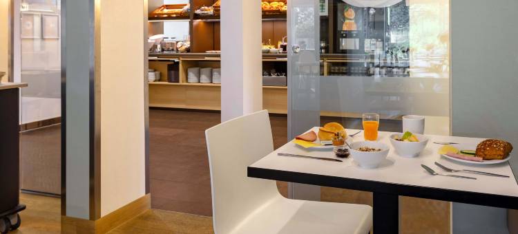 法兰克福哈恩机场B&B酒店(B&B HOTEL Frankfurt-Hahn Airport)图片