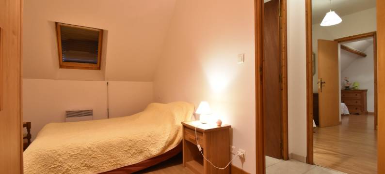 Spacious holiday home with private pool图片