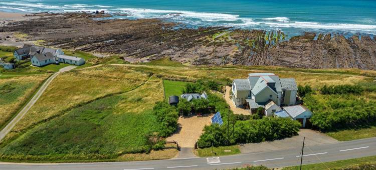 Lodge in Cornwall with Widemouth Bay Views图片