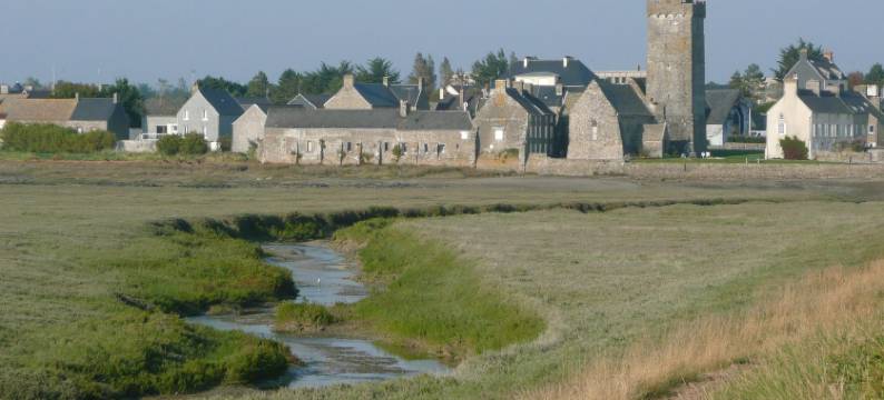 Country House in Normandy near Portbail Beach图片