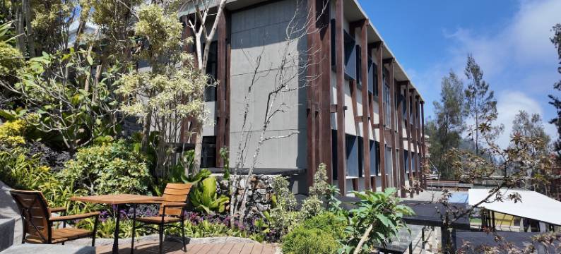 詹布卢武克布罗莫高级旅舍(Jambuluwuk Bromo Poshtel)图片