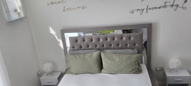 Luxury stylish Charming City Apartment with Private Entrance in Wolverhampton图片