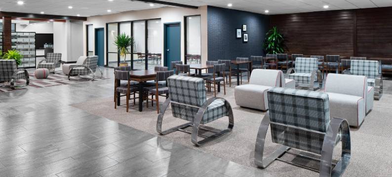 俄克拉何马城机场福朋喜来登酒店(Four Points by Sheraton Oklahoma City Airport)图片