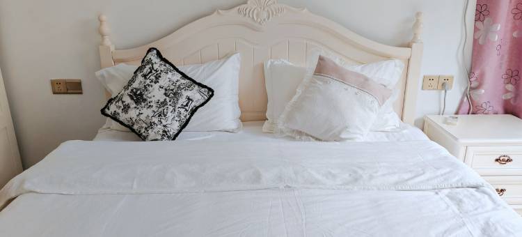 M大头猫民宿(木里小镇店)图片