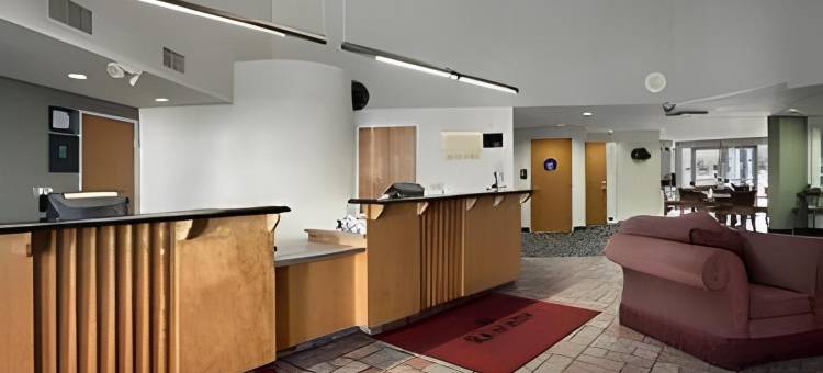 希尔顿威廉斯Spark(Spark by Hilton Williams)图片