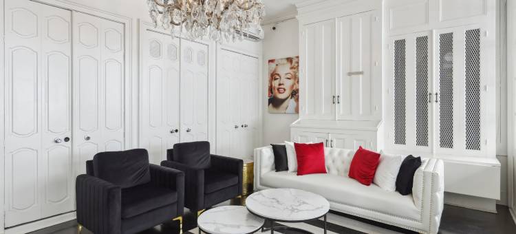 圣赫莱尼的Roami(Roami at St. Helene)图片