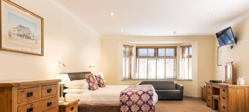 因佛内斯康帕斯集团克雷格莫尼酒店(Craigmonie Hotel Inverness by Compass Hospitality)图片