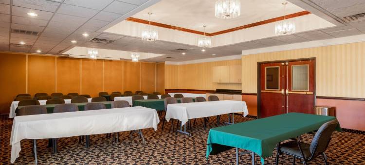 道奇城拉昆塔温德姆套房酒店(La Quinta Inn & Suites by Wyndham Dodge City)图片