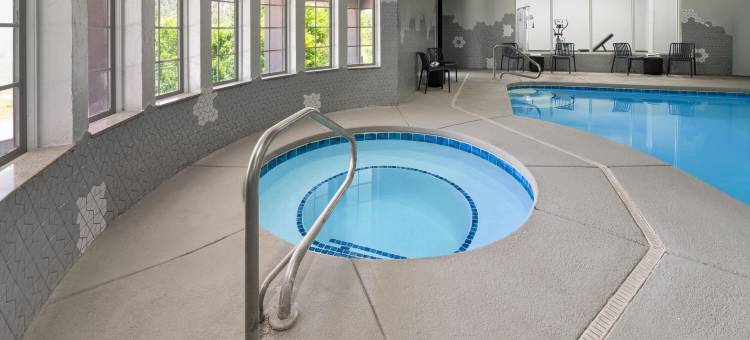 鲁伊多索唐斯拉昆塔温德姆套房酒店(La Quinta Inn & Suites by Wyndham Ruidoso Downs)图片