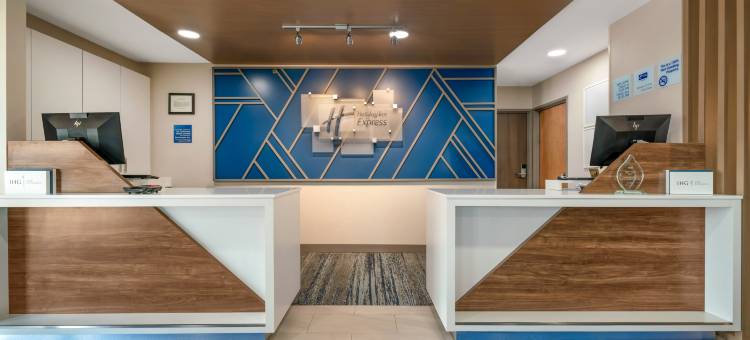 Holiday Inn Express 砍伐(麦迪逊区)(Holiday Inn Express DEFOREST (MADISON AREA) by IHG)图片