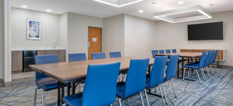 Holiday Inn Express 砍伐(麦迪逊区)(Holiday Inn Express DEFOREST (MADISON AREA) by IHG)图片