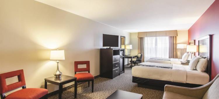 法戈医疗中心拉昆塔温德姆套房酒店(La Quinta Inn & Suites by Wyndham Fargo-Medical Center)图片