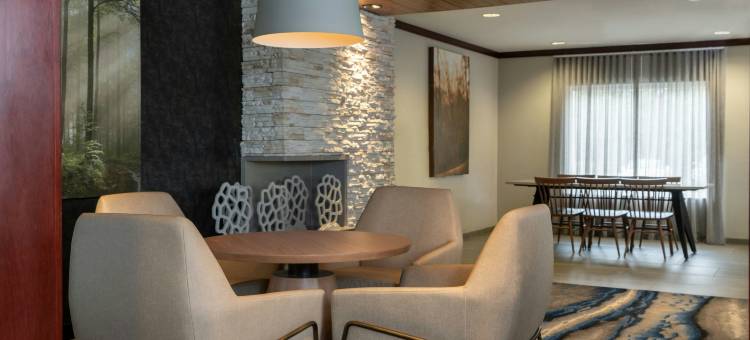 华尔顿堡海滩-埃格林空军基地万枫酒店(Fairfield Inn & Suites Fort Walton Beach-Eglin AFB)图片