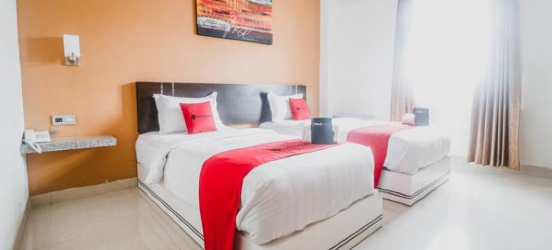 红多兹Plus酒店-近望加锡州立大学(RedDoorz Plus Near Universitas Negeri Makassar)图片