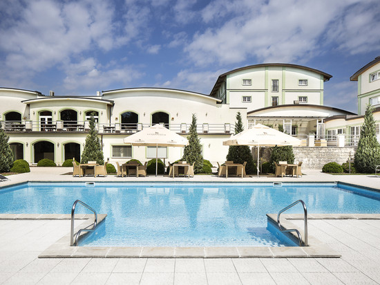 比尔森公园酒店