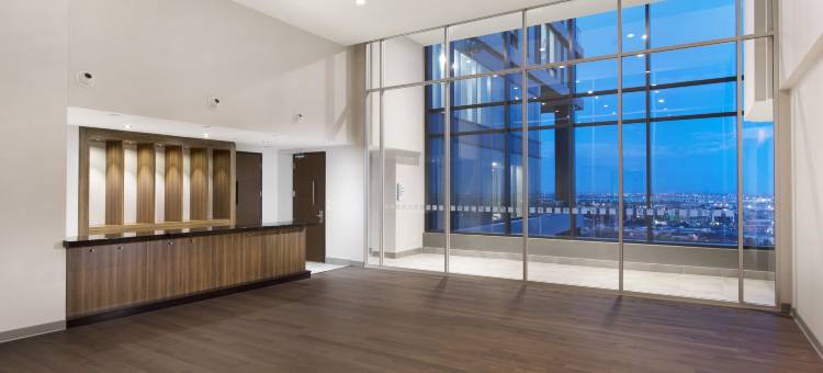 假日套房酒店-蒙特利尔-乌艾斯特镇(Holiday Inn & Suites Montreal Centre-Ville Ouest)图片