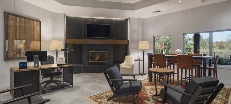 希尔顿酒店-波士顿/沃本(Hilton Boston-Woburn)图片