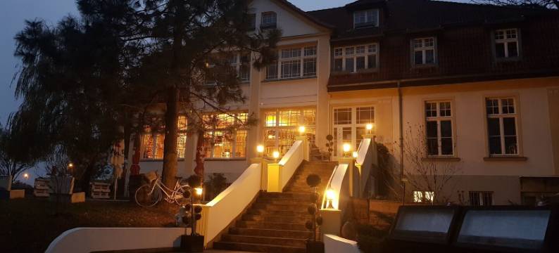 牧歌沃尔加斯特斯酒店(Meeressterne Hotel Idyll am Wolgastsee)图片