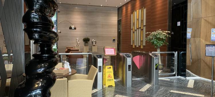 领峰w公寓高德公馆(冼村路1号分店)图片