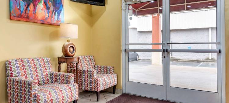 伊克诺旅馆-路易斯威尔机场(Econo Lodge Louisville Airport)图片