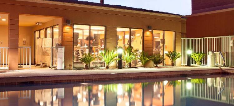 斯科特斯德旧城区万怡酒店(Courtyard Scottsdale Old Town)图片