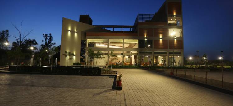 哈瑞雅丽度假村(Hariyali Resort)图片