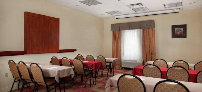 希尔顿欢朋套房酒店-罗斯威尔(Hampton Inn & Suites Roswell)图片