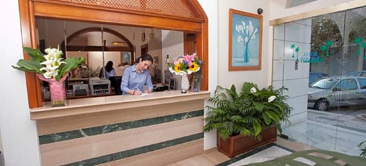 巴哈马尔中心酒店(Hotel Bajamar Centro)图片