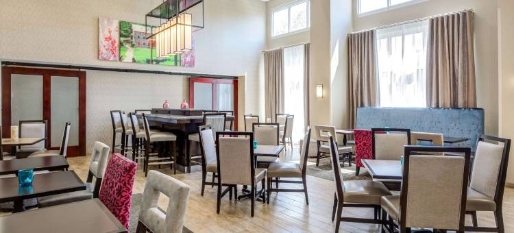 韦斯特福德切姆斯福德欢朋套房酒店(Hampton Inn & Suites Westford-Chelmsford)图片