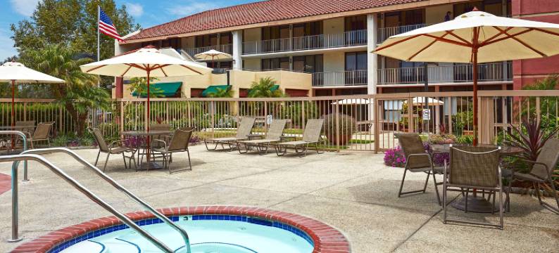 千橡市纽伯里公园拉昆塔温德姆套房酒店(La Quinta Inn & Suites by Wyndham Thousand Oaks-Newbury Park)图片