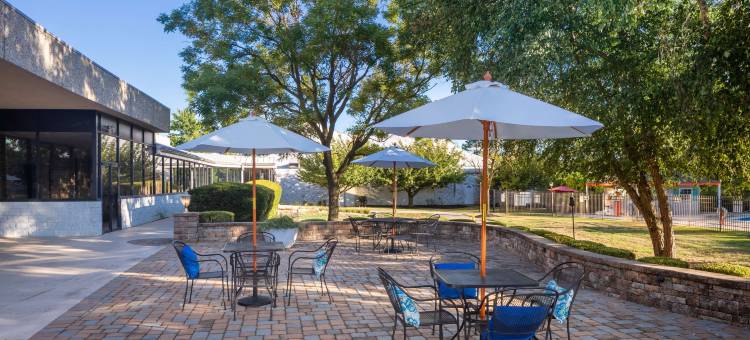 费城樱桃山希尔顿逸林酒店(DoubleTree by Hilton Cherry Hill Philadelphia)图片