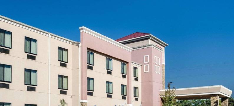 托皮卡西北舒适套房酒店(Comfort Suites Topeka Northwest)图片