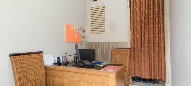 RedDoorz Syariah Near Watervang Lubuk Linggau 2图片