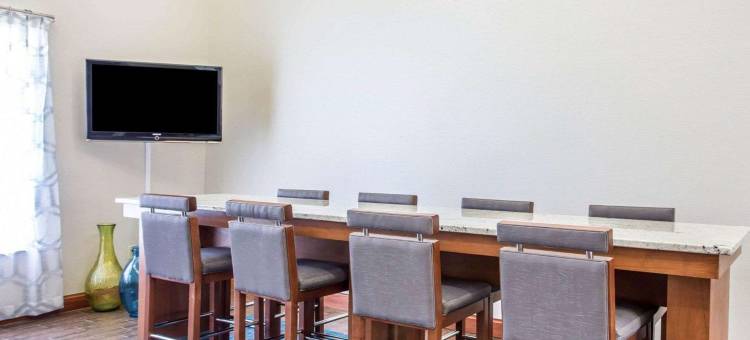 沃尔特伯勒I-95舒适套房酒店(Comfort Inn & Suites Walterboro I-95)图片