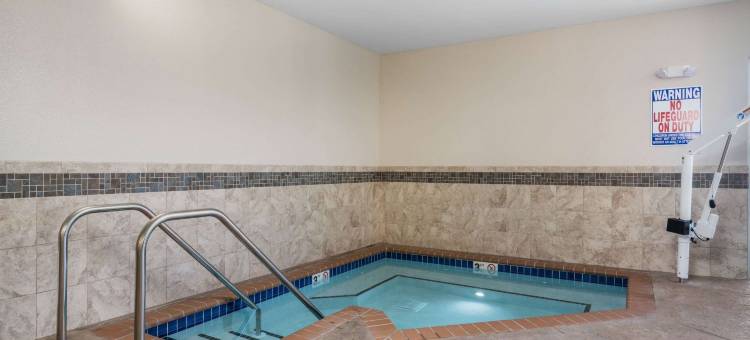 威诺纳美吟温德姆酒店(AmericInn by Wyndham Winona)图片