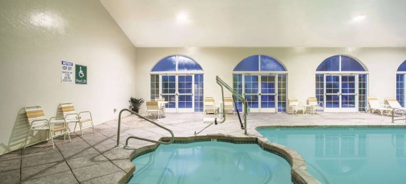 普雷斯科特会议中心拉昆塔温德姆套房酒店(La Quinta Inn & Suites by Wyndham Conference Center Prescott)图片