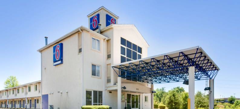 斯泰茨维尔6号汽车旅馆(Motel 6 Statesville, NC)图片