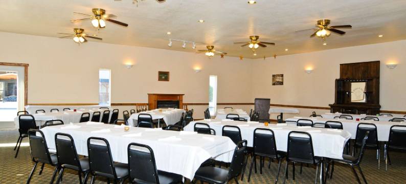 伯克利温泉贝斯特韦斯特SureStay Plus酒店(SureStay Plus Hotel by Best Western Berkeley Springs)图片