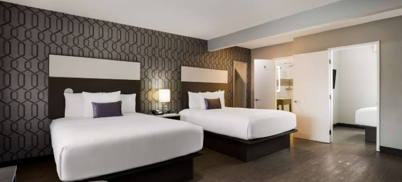 贝斯特韦斯特SureStay精选日落西酒店(Sunset West Hotel, SureStay Collection by Best Western)图片