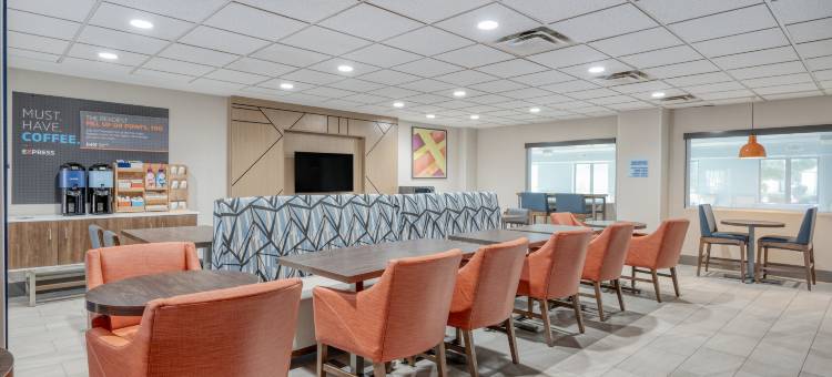 哥伦布机场智选假日套房酒店(Holiday Inn Express & Suites Columbus Airport)图片