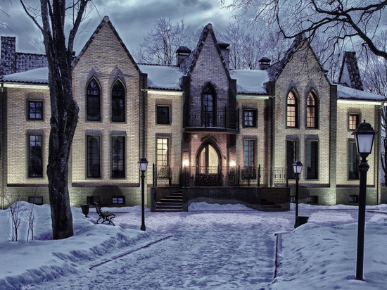 Imenie Altun Korpus Barskii Fligel Gostinichnii Kompleks