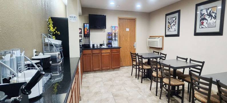 牛顿温德姆速8酒店(Super 8 by Wyndham Newton)图片