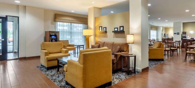 舒眠酒店及套房大福克斯 靠近阿勒鲁斯中心(Sleep Inn & Suites Grand Forks Alerus Center)图片