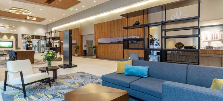 希尔顿逸林会议酒店(DoubleTree by Hilton Cedar Rapids Convention Complex)图片