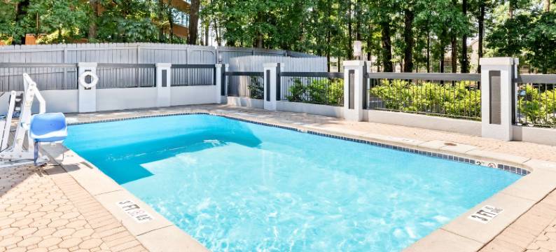 昆内特中心贝斯特韦斯特酒店(Best Western Gwinnett Center Hotel)图片