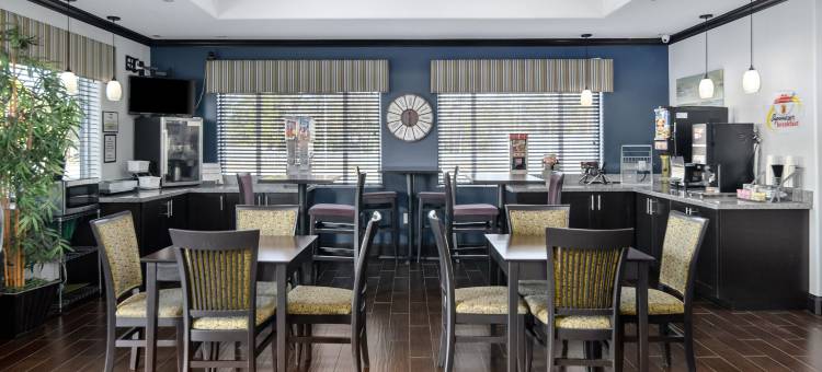 迦太基温德姆速8酒店(Super 8 by Wyndham Carthage TX)图片